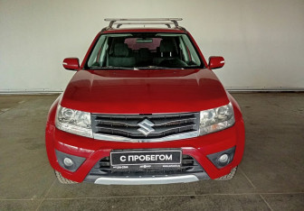 Подержанный автомобиль Suzuki Grand Vitara 2012 года (2 фото)