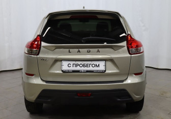 Подержанный автомобиль LADA (ВАЗ) XRAY 2018 года (5 фото)
