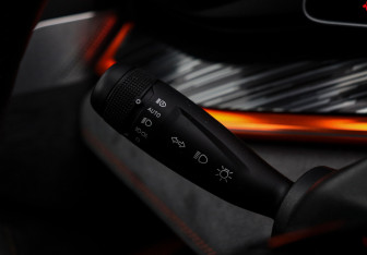 Подержанный автомобиль Zeekr 001 2023 года (23 фото)