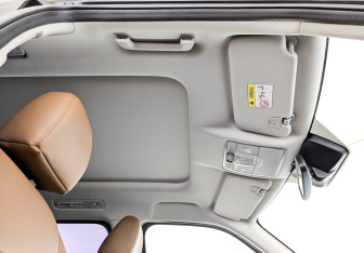 Подержанный автомобиль Changan CS95 2022 года (23 фото)