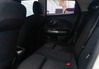 Подержанный автомобиль Nissan Juke 2013 года (10 фото)