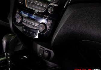 Подержанный автомобиль Nissan Qashqai 2014 года (14 фото)