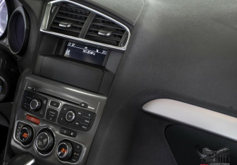 Подержанный автомобиль Citroen C4 Sedan 2017 года (12 фото)