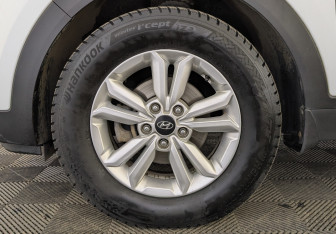 Подержанный автомобиль Hyundai Creta 2019 года (12 фото)