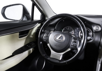 Подержанный автомобиль Lexus NX 2017 года (17 фото)