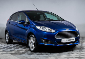 Подержанный автомобиль Ford Fiesta Hatchback 2015 года (3 фото)