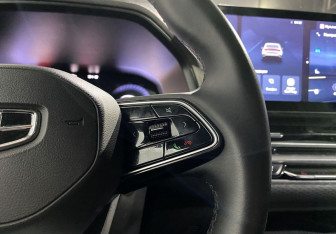 Подержанный автомобиль Geely Emgrand 2024 года (15 фото)