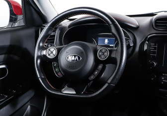 Подержанный автомобиль Kia Soul 2016 года (13 фото)