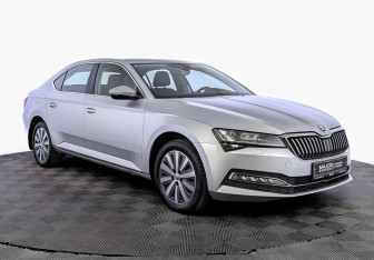 Подержанный автомобиль Skoda Superb Liftback 2020 года (3 фото)