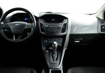 Подержанный автомобиль Ford Focus Sedan 2019 года (8 фото)