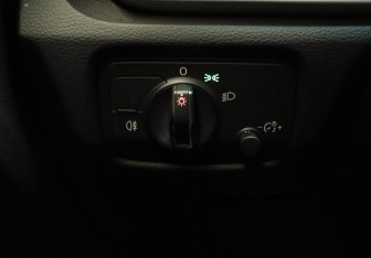 Подержанный автомобиль Audi A3 Hatchback 2015 года (14 фото)