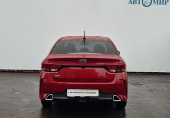 Подержанный автомобиль Kia Rio Sedan 2021 года (6 фото)