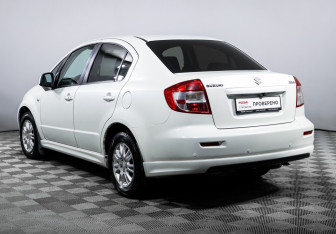 Подержанный автомобиль Suzuki SX4 Sedan 2008 года (7 фото)