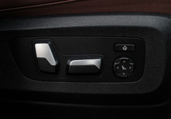 Подержанный автомобиль BMW X7 2019 года (8 фото)