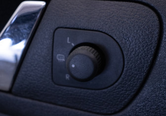 Подержанный автомобиль Skoda Octavia Liftback 2008 года (16 фото)