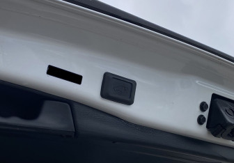 Подержанный автомобиль Toyota RAV4 2019 года (11 фото)