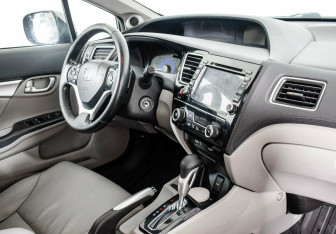 Подержанный автомобиль Honda Civic Sedan 2013 года (6 фото)