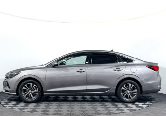 Подержанный автомобиль Changan Eado Plus 2023 года (8 фото)