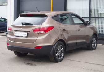 Подержанный автомобиль Hyundai ix35 2014 года (5 фото)