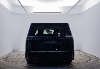 Подержанный автомобиль Voyah Dream 2023 года (5 фото)