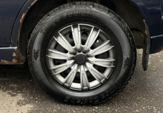 Подержанный автомобиль Ford Focus Sedan 2004 года (15 фото)