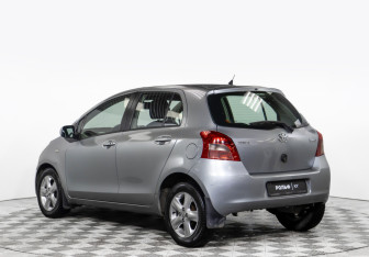 Подержанный автомобиль Toyota Yaris Hatchback 2008 года (5 фото)