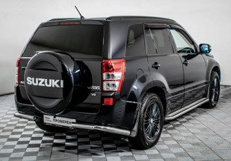 Подержанный автомобиль Suzuki Grand Vitara 2008 года (5 фото)