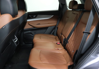 Подержанный автомобиль Chery Tiggo 8 Pro Max 2022 года (10 фото)