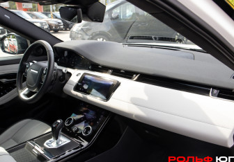 Подержанный автомобиль Land Rover Range Rover Evoque 2020 года (7 фото)