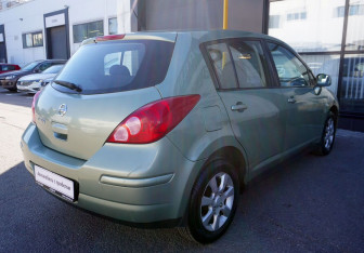 Подержанный автомобиль Nissan Tiida Hatchback 2007 года (5 фото)