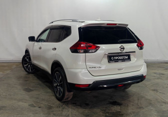 Подержанный автомобиль Nissan X-Trail 2020 года (4 фото)