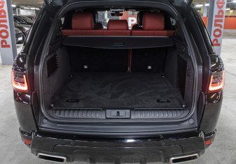 Подержанный автомобиль Land Rover Range Rover Sport 2020 года (10 фото)