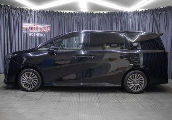 Подержанный автомобиль GAC M8 2023 года (8 фото)