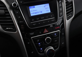 Подержанный автомобиль Hyundai i30 Hatchback 2016 года (13 фото)