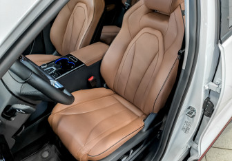 Подержанный автомобиль Omoda C5 2023 года (20 фото)