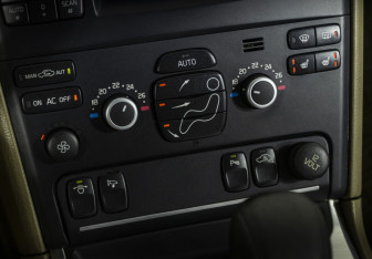 Подержанный автомобиль Volvo XC90 2012 года (15 фото)