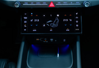 Подержанный автомобиль Hyundai Grandeur 2023 года (26 фото)