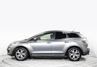 Подержанный автомобиль Mazda CX-7 2010 года (8 фото)