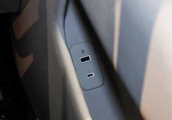 Подержанный автомобиль AITO M5 2023 года (22 фото)