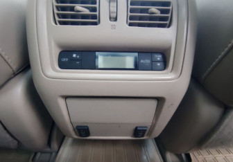 Подержанный автомобиль Nissan Pathfinder 2016 года (15 фото)