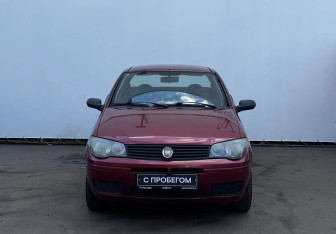 Подержанный автомобиль Fiat Albea 2011 года (2 фото)