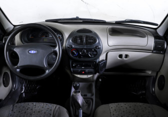 Подержанный автомобиль LADA (ВАЗ) Kalina Hatchback 2007 года (12 фото)