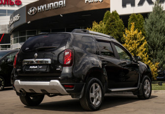 Подержанный автомобиль Renault Duster 2019 года (4 фото)