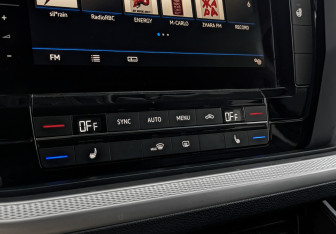 Подержанный автомобиль Volkswagen Touareg 2019 года (26 фото)