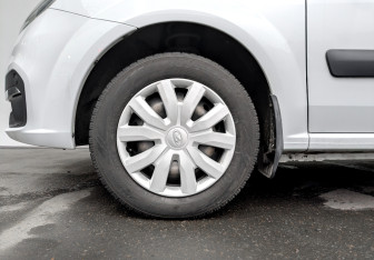 Подержанный автомобиль LADA (ВАЗ) Largus Wagon 2021 года (18 фото)