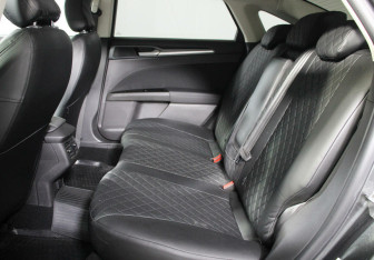 Подержанный автомобиль Ford Mondeo Sedan 2019 года (19 фото)