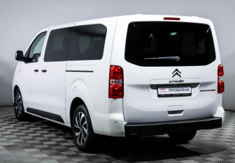 Подержанный автомобиль Citroen SpaceTourer 2018 года (7 фото)