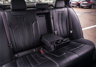 Подержанный автомобиль BMW M5 Sedan 2020 года (16 фото)