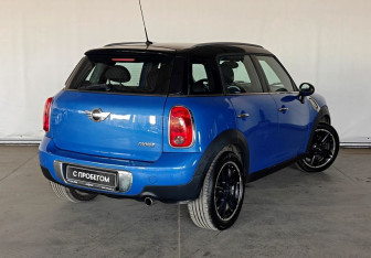 Подержанный автомобиль MINI Countryman 2010 года (4 фото)