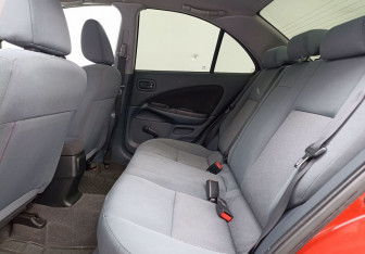 Подержанный автомобиль Nissan Almera Sedan 2006 года (11 фото)